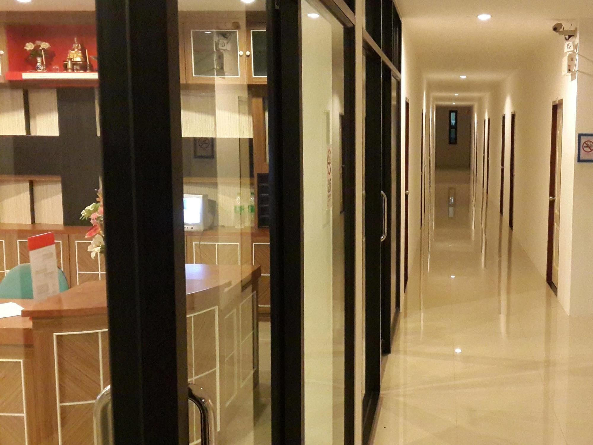 Phuthara Mansion Apartment Phuket Екстериор снимка