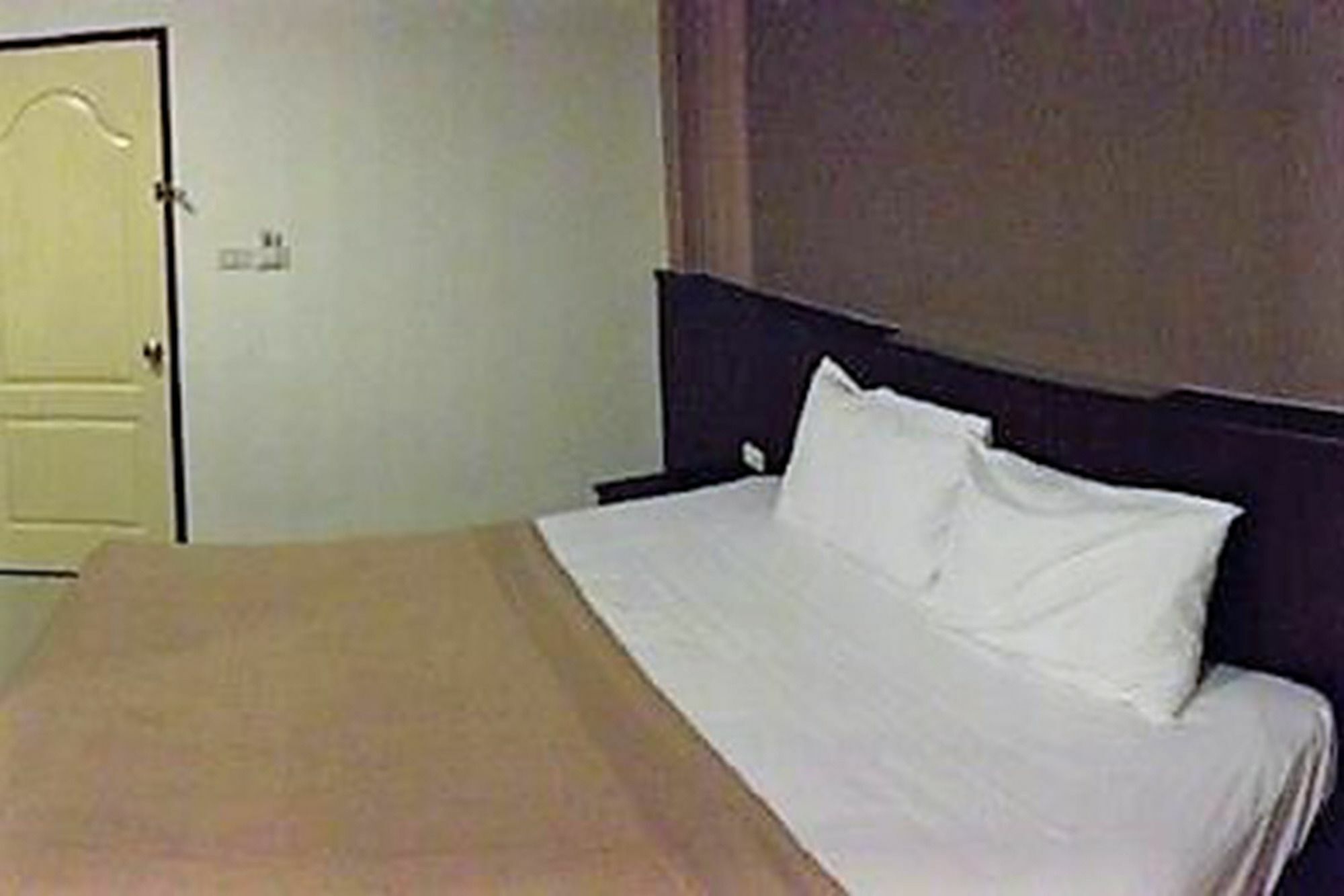 Phuthara Mansion Apartment Phuket Екстериор снимка